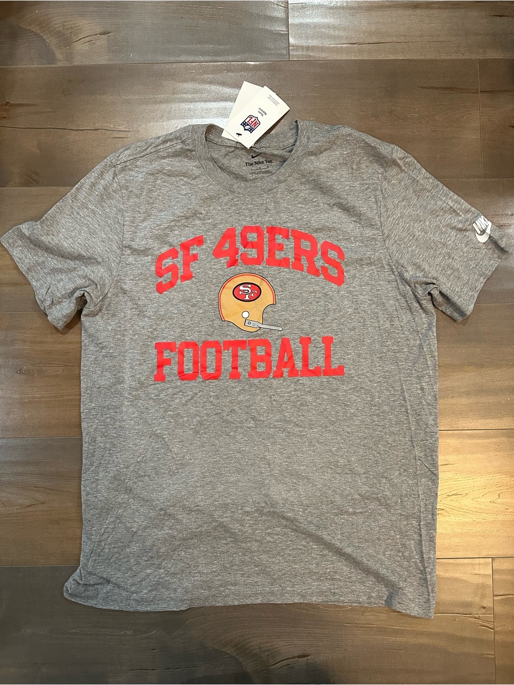 Nike Gray SF 49ers Football Tee with Red Graphics
